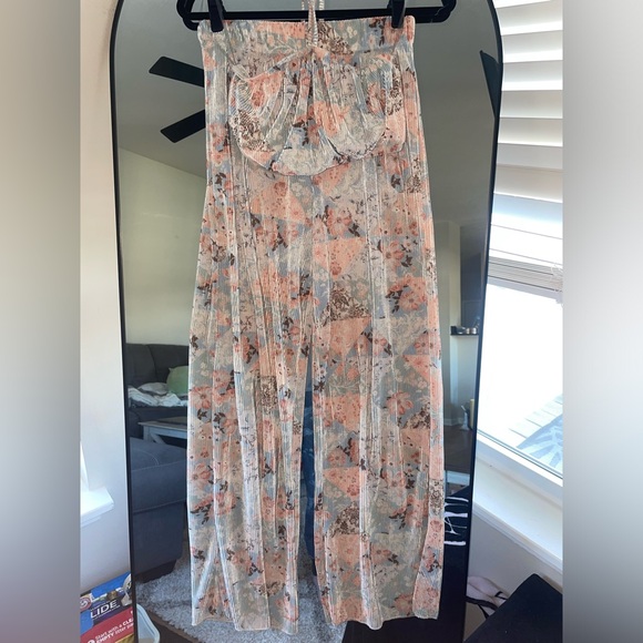 No Boundaries Floral 2 piece - Picture 1 of 3